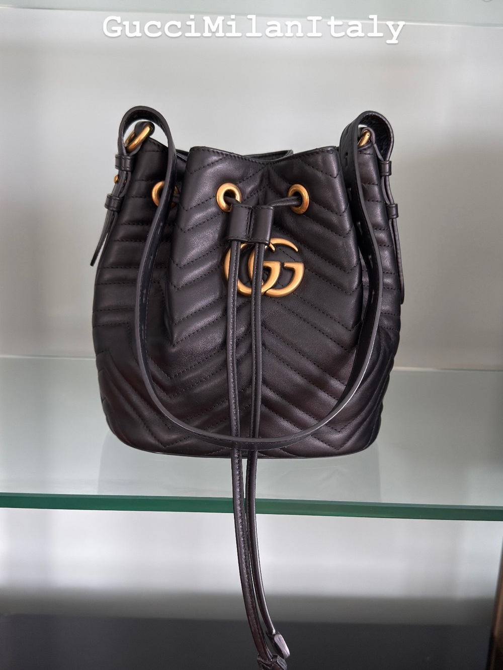 Gucci Black Quilted Matelassé Leather Drawstring Bucket Bag with Gold Hardware - Picture 2 of 9